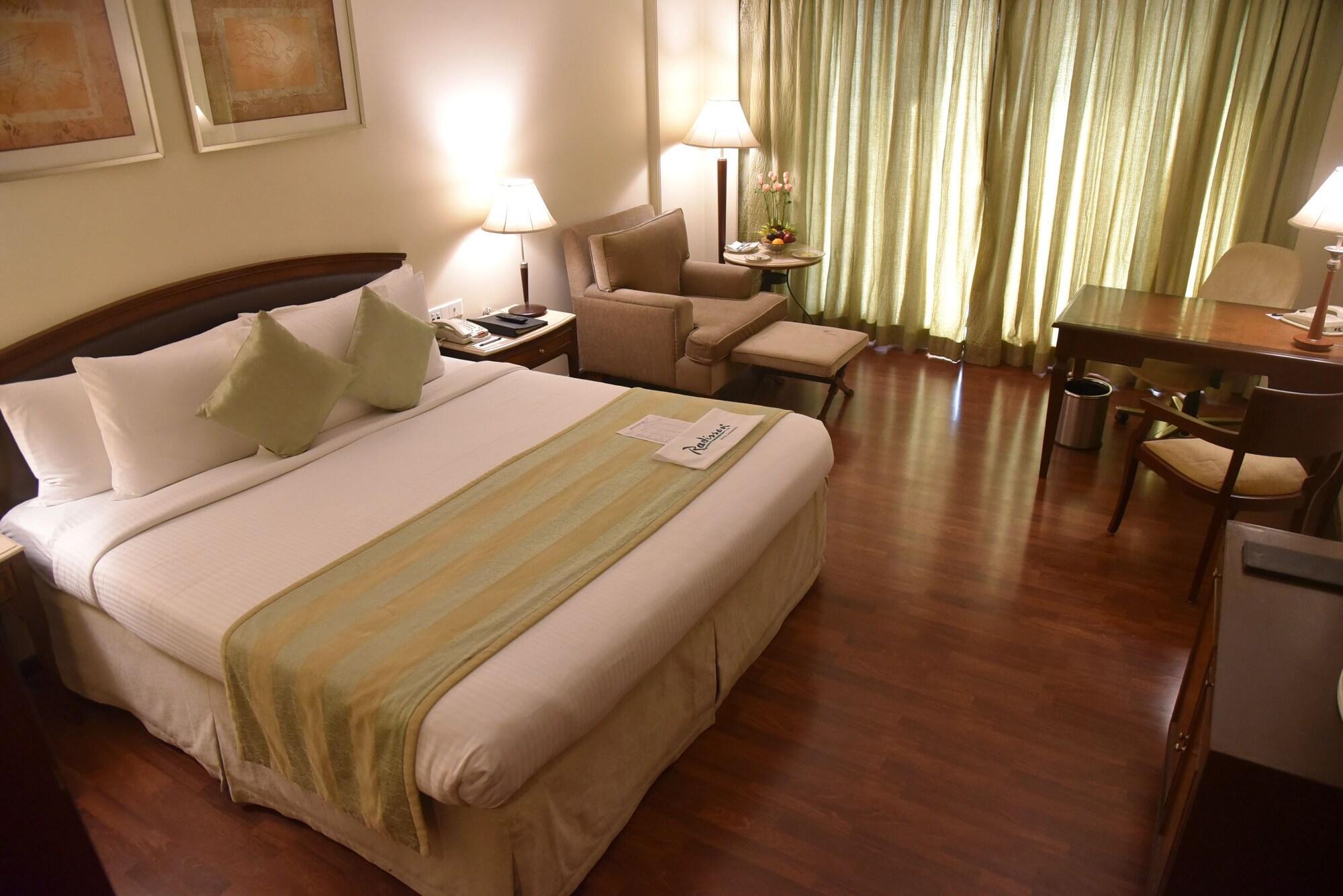 Radisson Hotel Varanasi Exteriör bild