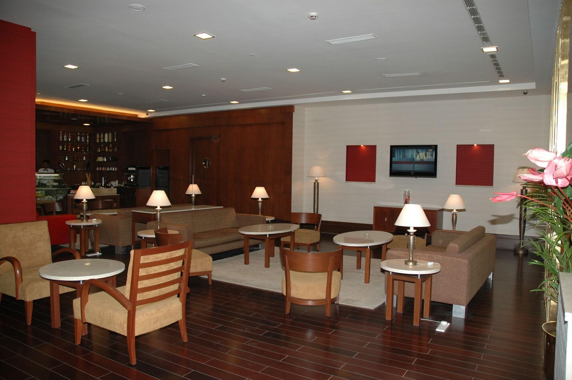 Radisson Hotel Varanasi Exteriör bild