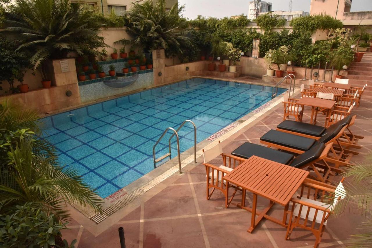 Radisson Hotel Varanasi Exteriör bild