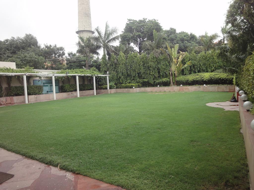 Radisson Hotel Varanasi Exteriör bild